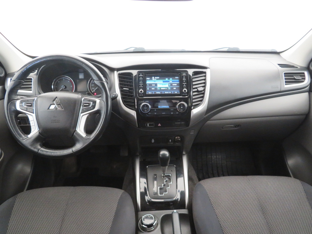 Mitsubishi L200