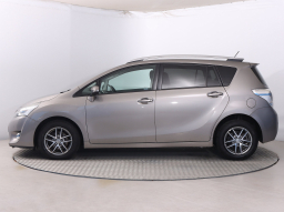 Toyota Verso 2015