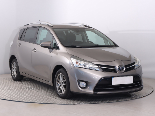 Toyota Verso 2015