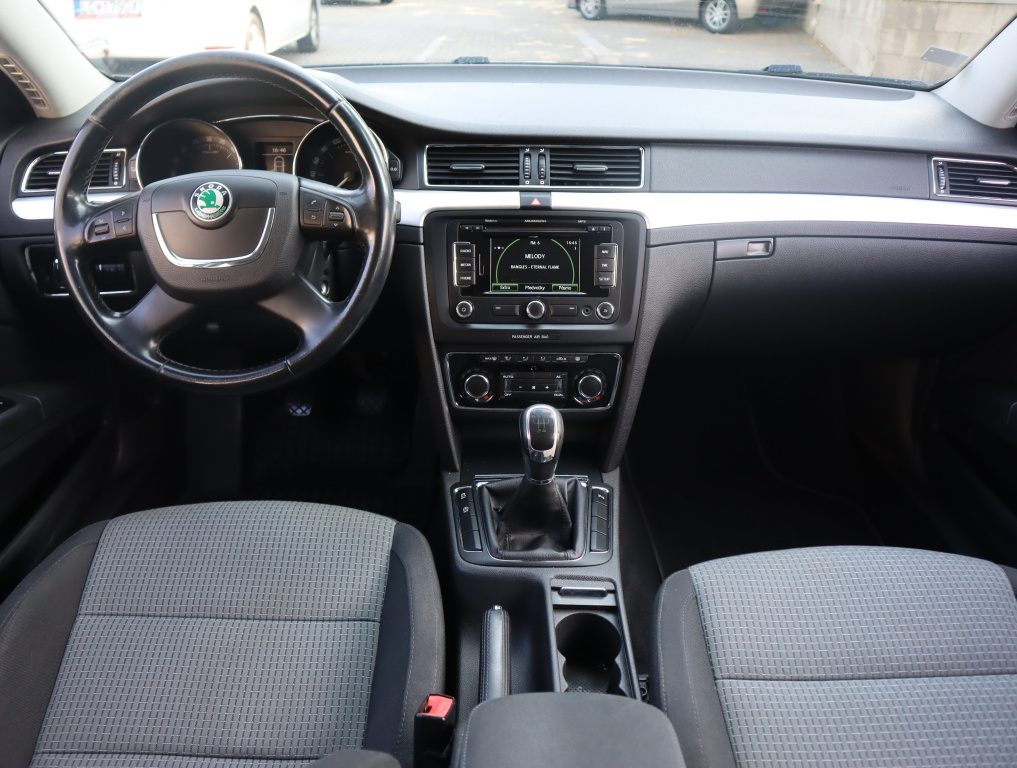 Škoda Superb
