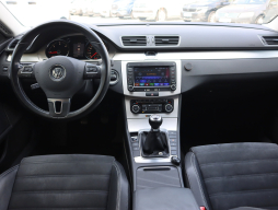 Volkswagen Passat CC 2011