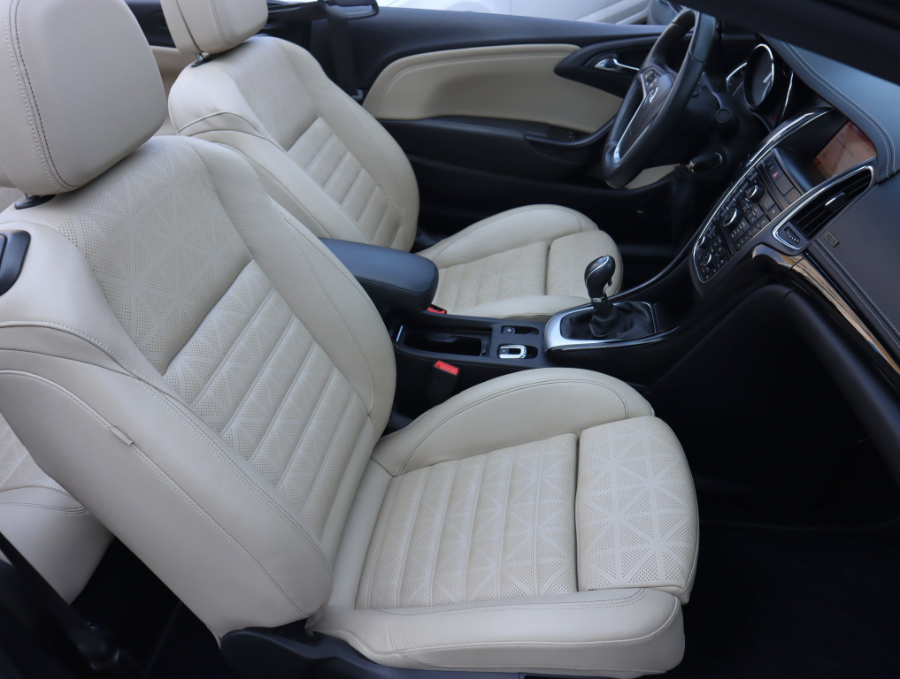 Opel Cascada