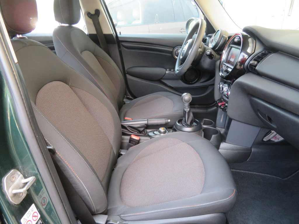 MINI 5-door
