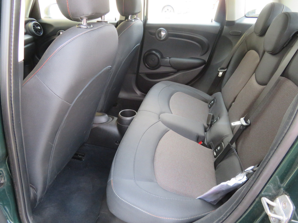 MINI 5-door
