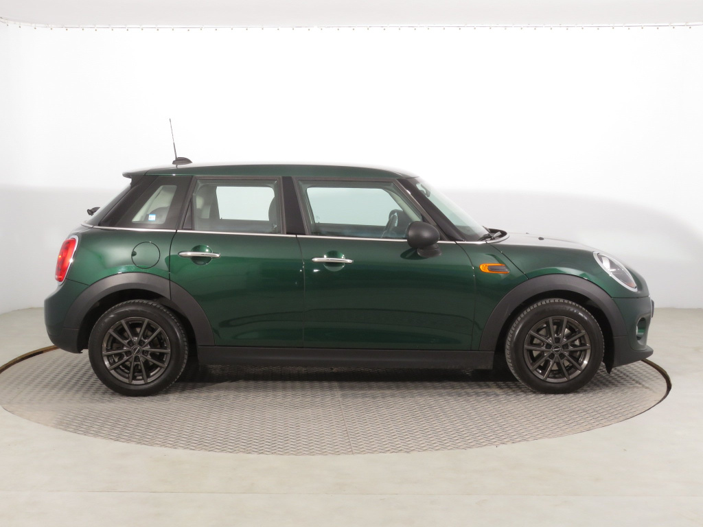 MINI 5-door