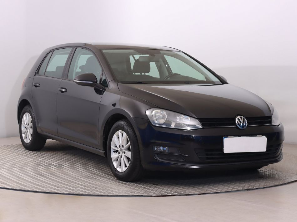 Volkswagen Golf - 2014