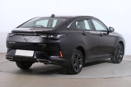 Dongfeng Shine