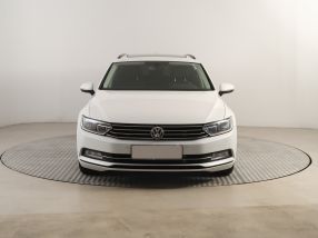 Volkswagen Passat - 2015