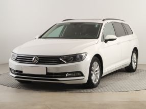 Volkswagen Passat - 2015