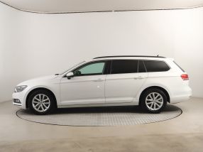 Volkswagen Passat - 2015