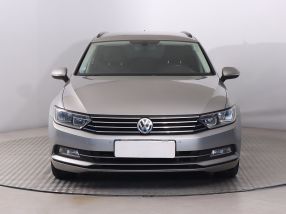 Volkswagen Passat - 2015