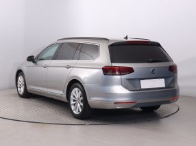 Volkswagen Passat - 2015