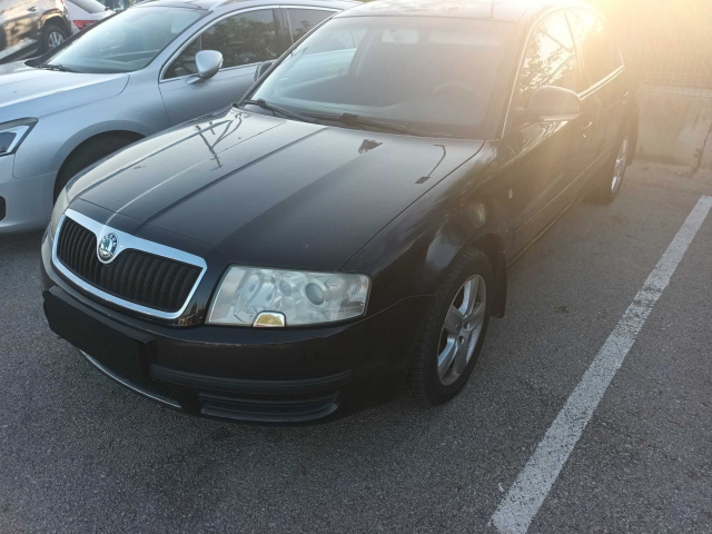 Škoda Superb 2008