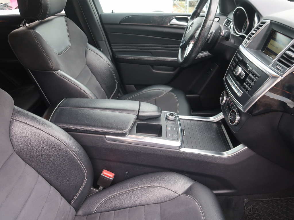 Mercedes-Benz ML
