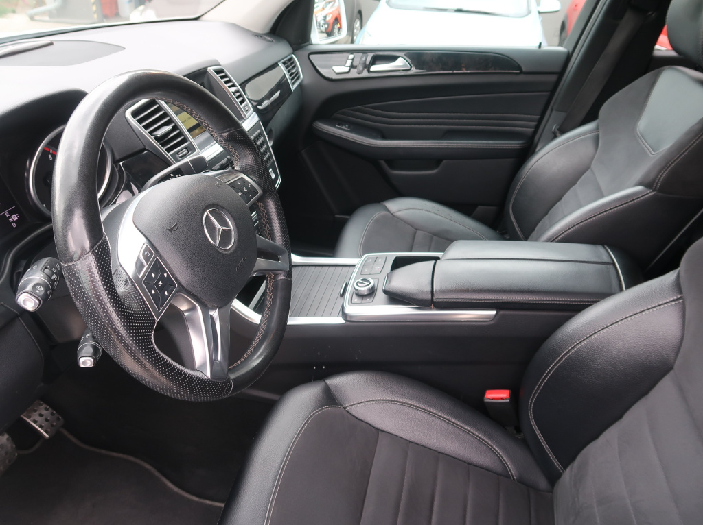 Mercedes-Benz ML