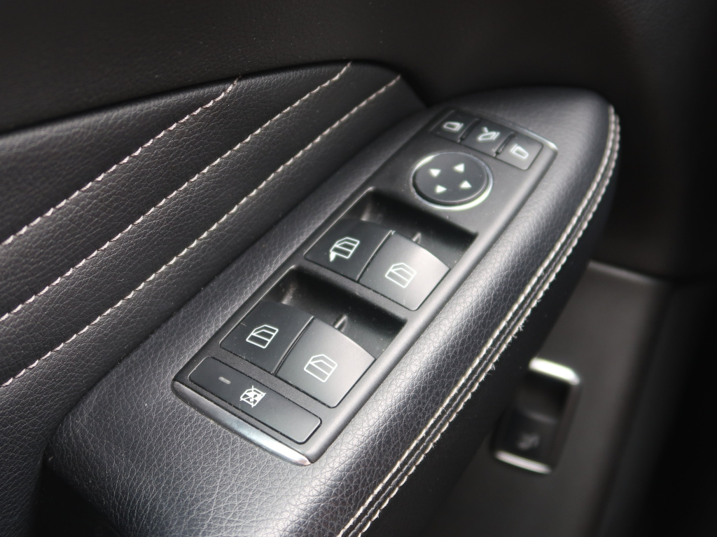 Mercedes-Benz ML