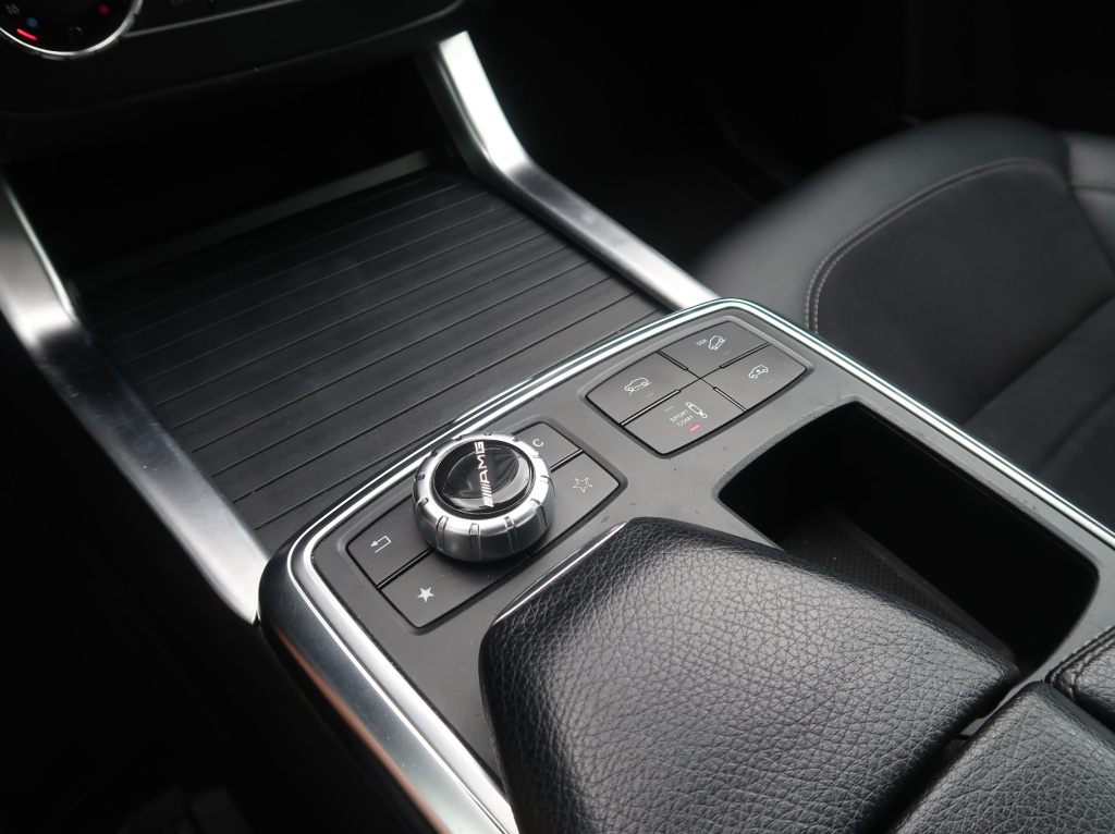 Mercedes-Benz ML