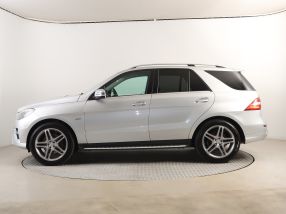 Mercedes-Benz ML - 2012