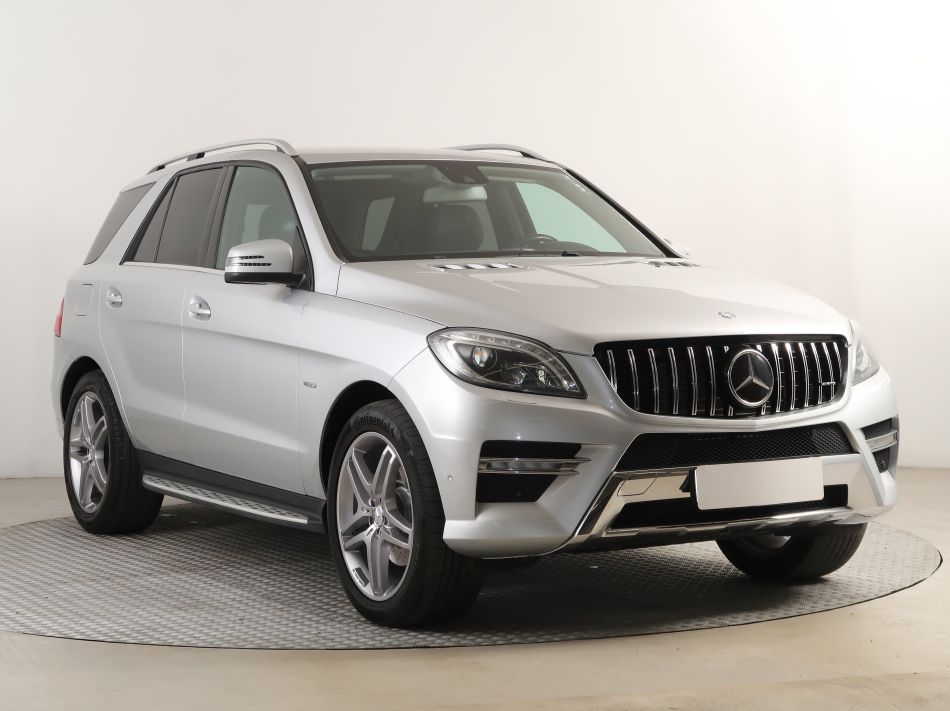 Mercedes-Benz ML - 2012