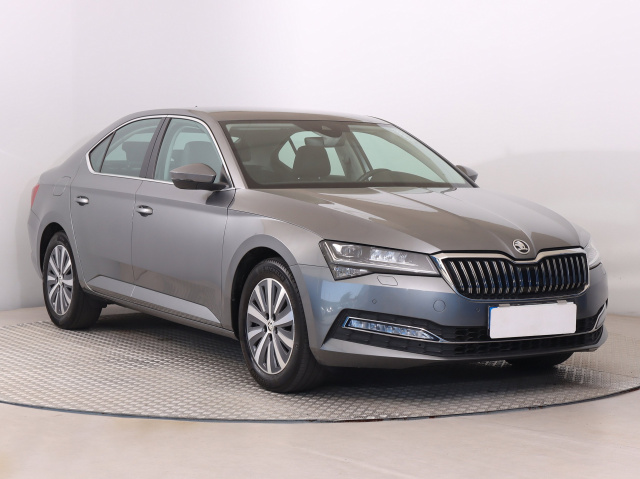 Škoda Superb 2022