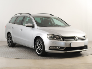 Volkswagen Passat, 2012