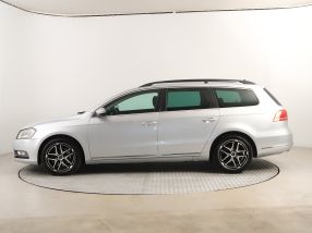 Volkswagen Passat - 2012