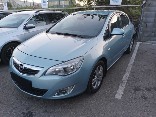 Opel Astra 2010
