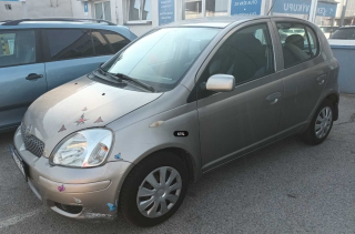 Toyota Yaris, 2005