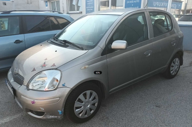 Toyota Yaris 2005