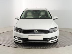 Volkswagen Passat - 2015
