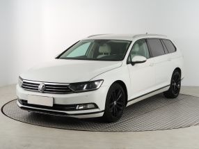 Volkswagen Passat - 2015