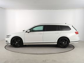 Volkswagen Passat - 2015