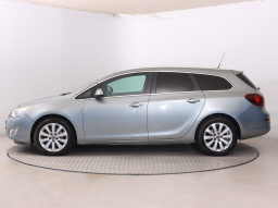 Opel Astra 2011