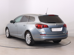 Opel Astra 2011