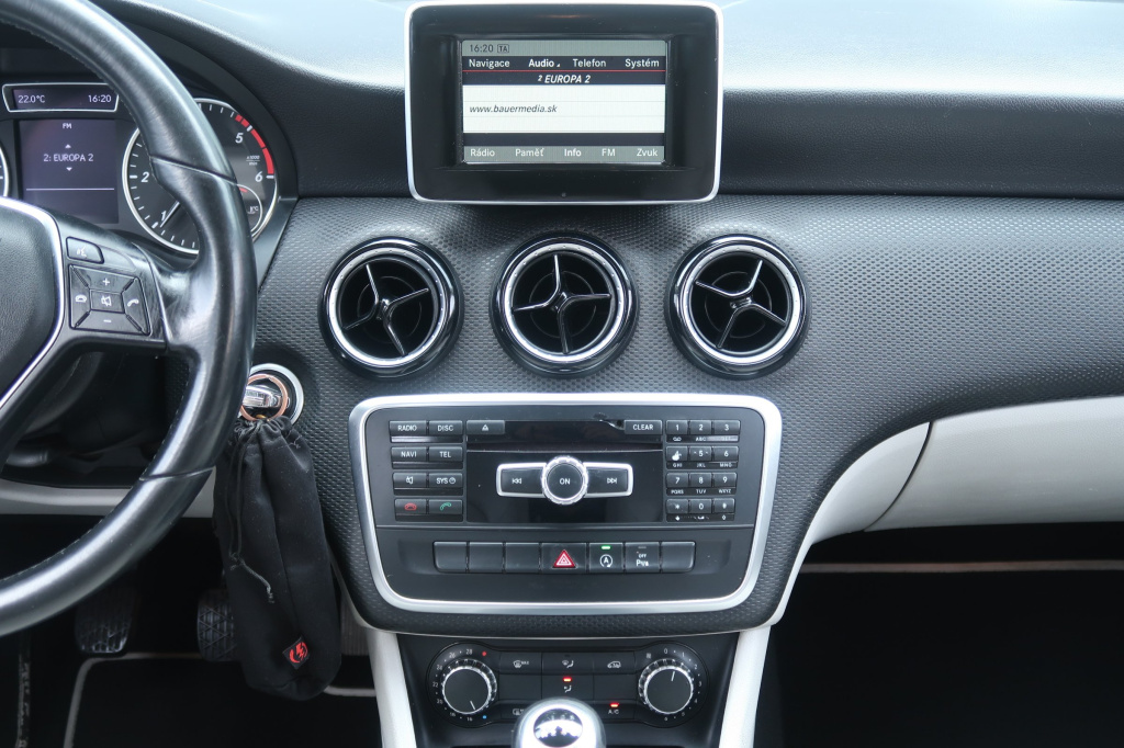 Mercedes-Benz A