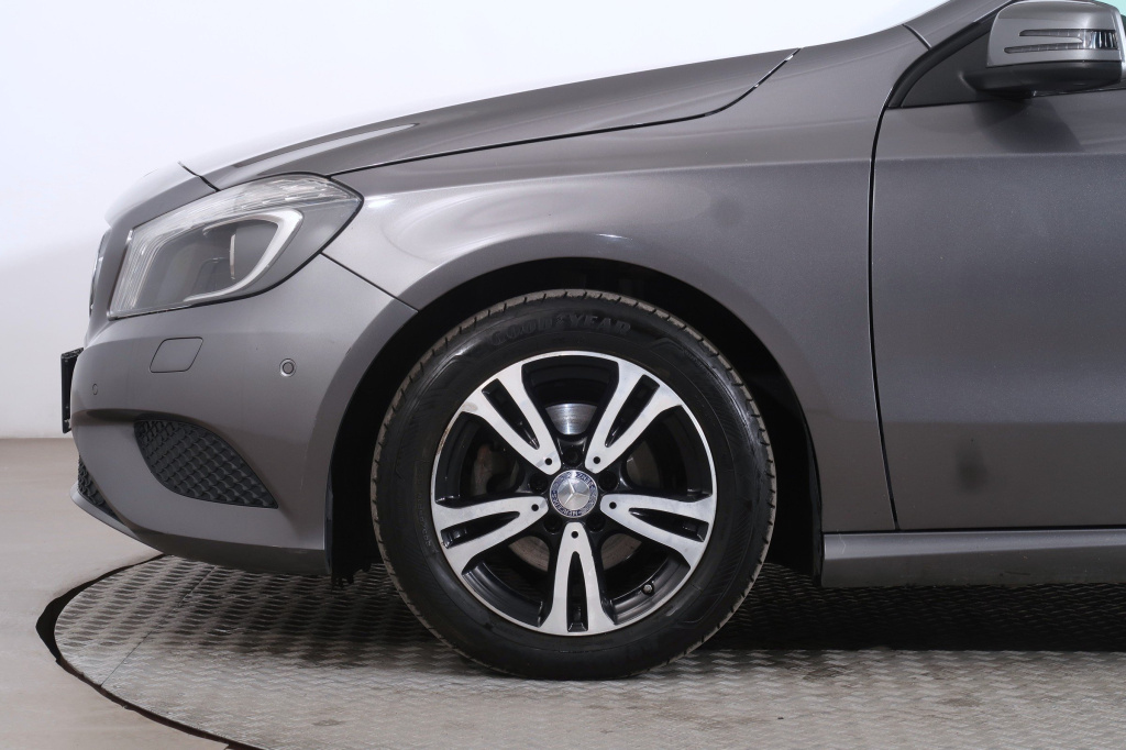 Mercedes-Benz A
