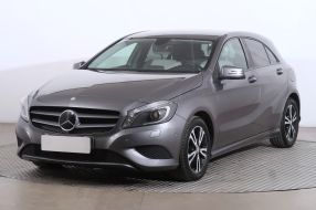 Mercedes-Benz A - 2015