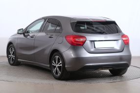 Mercedes-Benz A - 2015