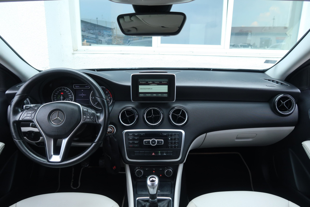Mercedes-Benz A