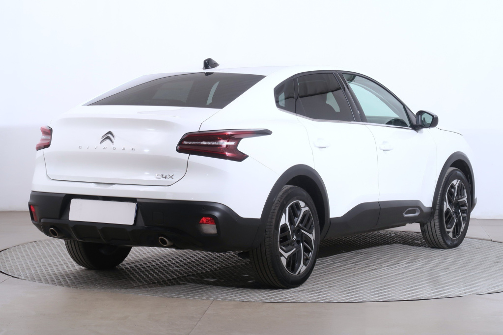 Citroen C4 X