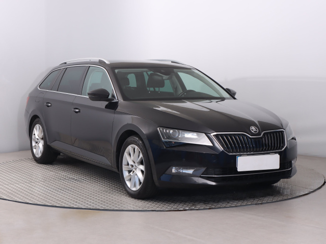 Škoda Superb 2016