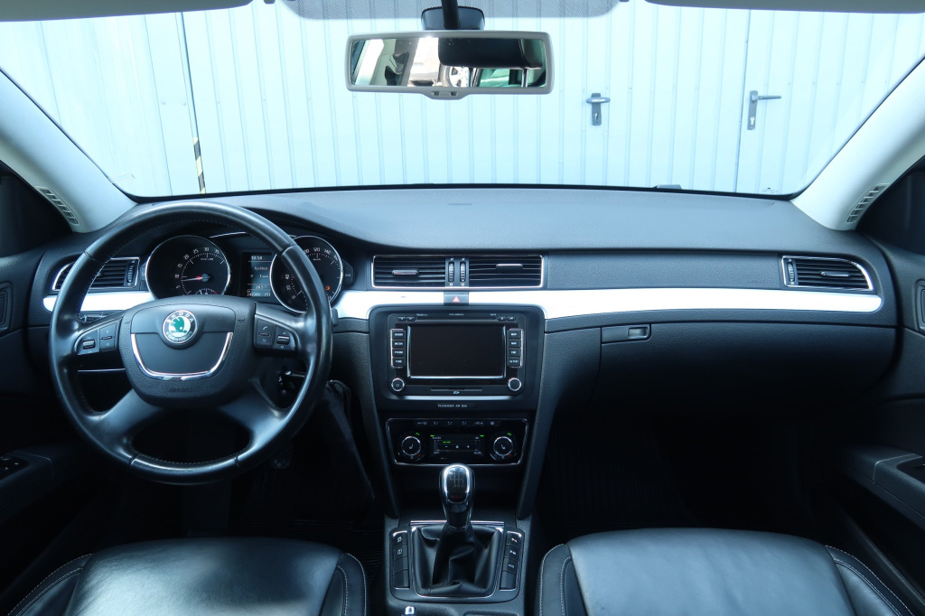Škoda Superb