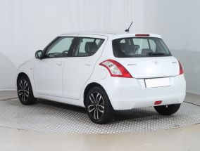 Suzuki Swift - 2015
