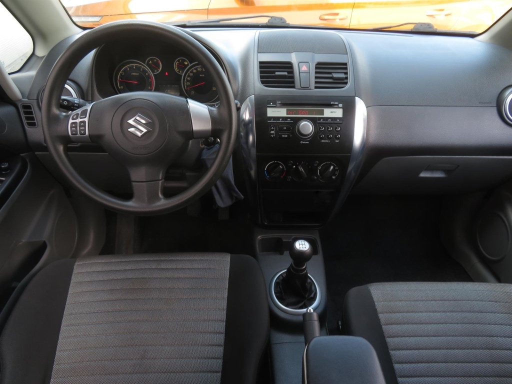 Suzuki SX4