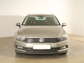 Volkswagen Passat - 2016