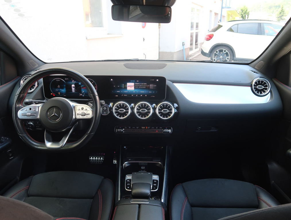 Mercedes-Benz B