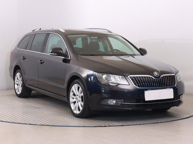 Škoda Superb 2015