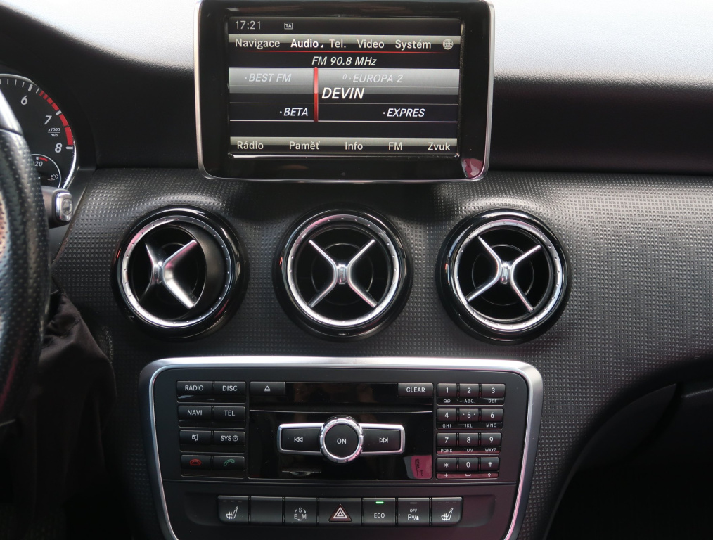 Mercedes-Benz A
