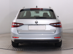 Škoda Superb 2017