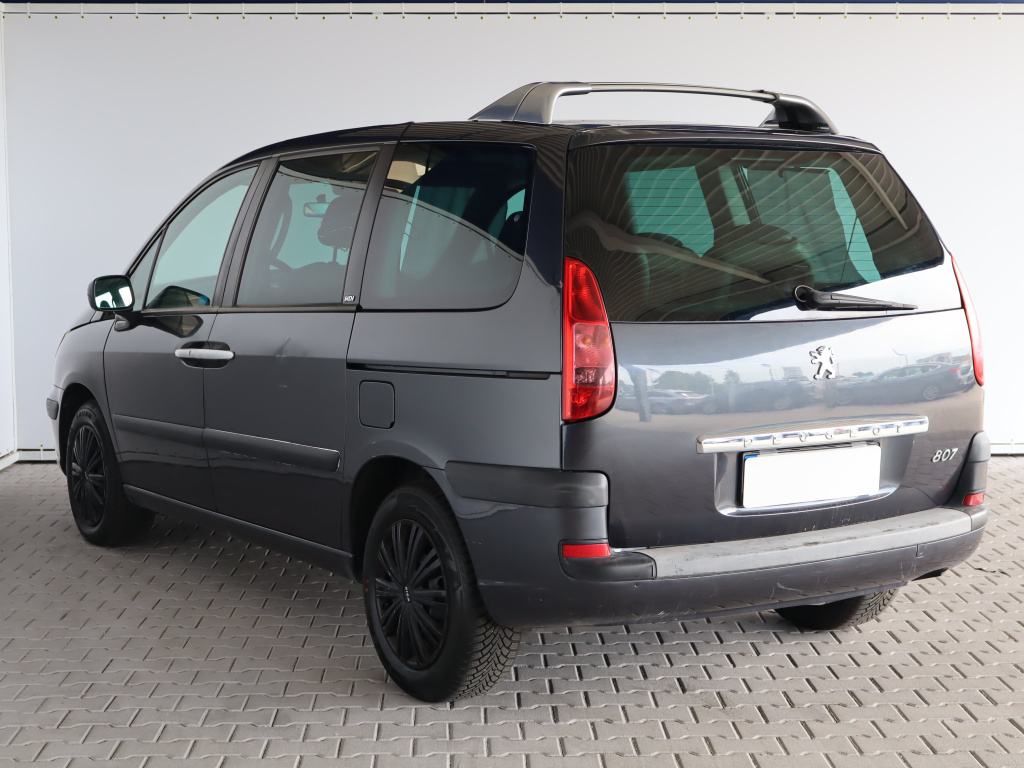 Peugeot 807